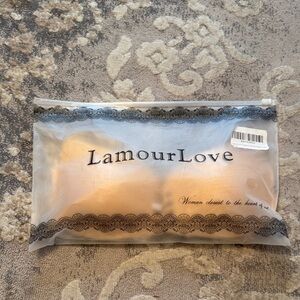 LamourLove Lace-Trimmed Packaging C Cup